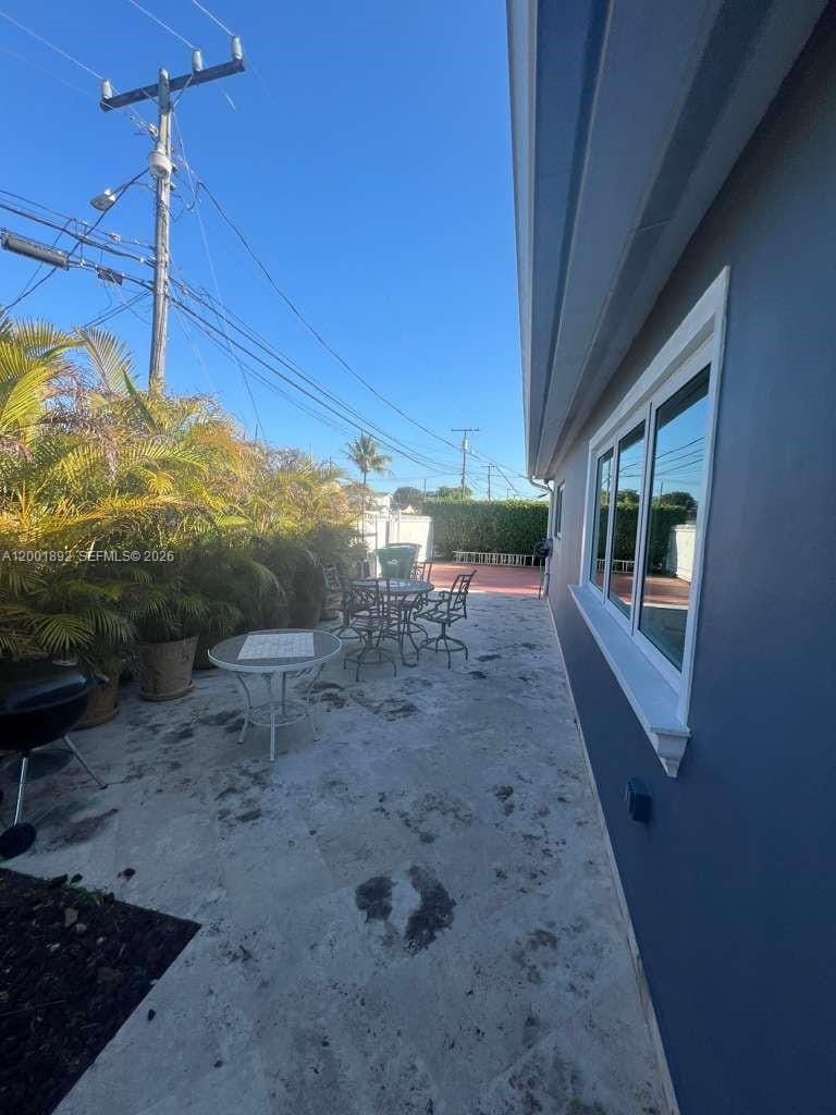 6900 SW 22nd Street, Miami, FL 33155 photo 4