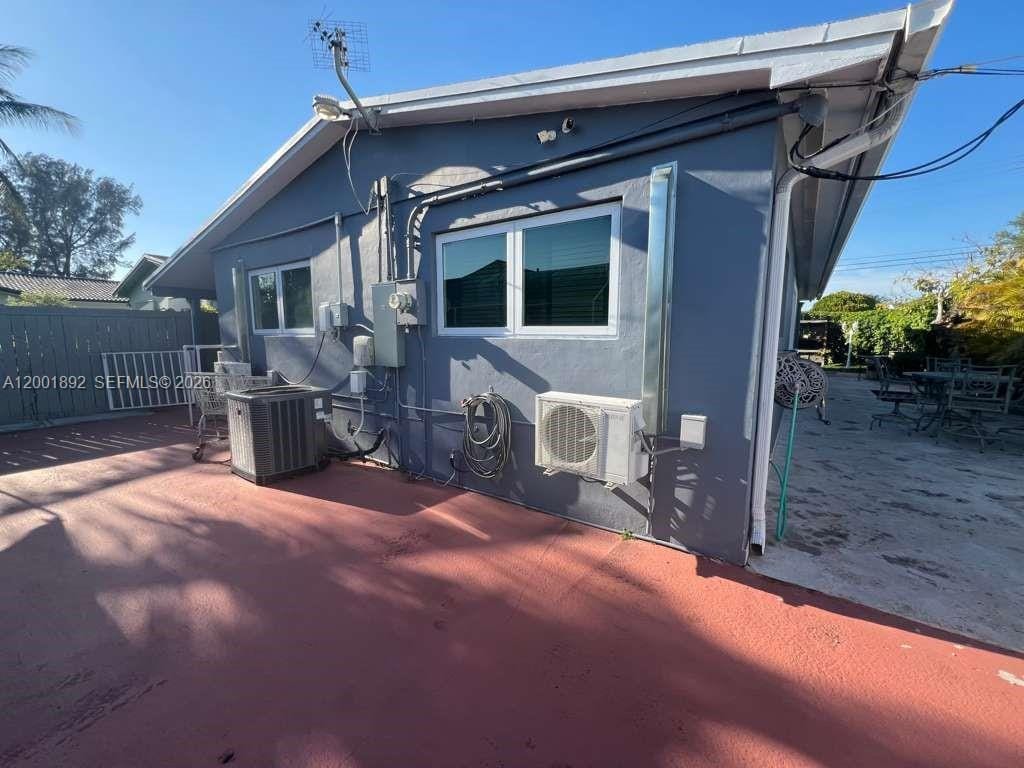 6900 SW 22nd Street, Miami, FL 33155 photo 9