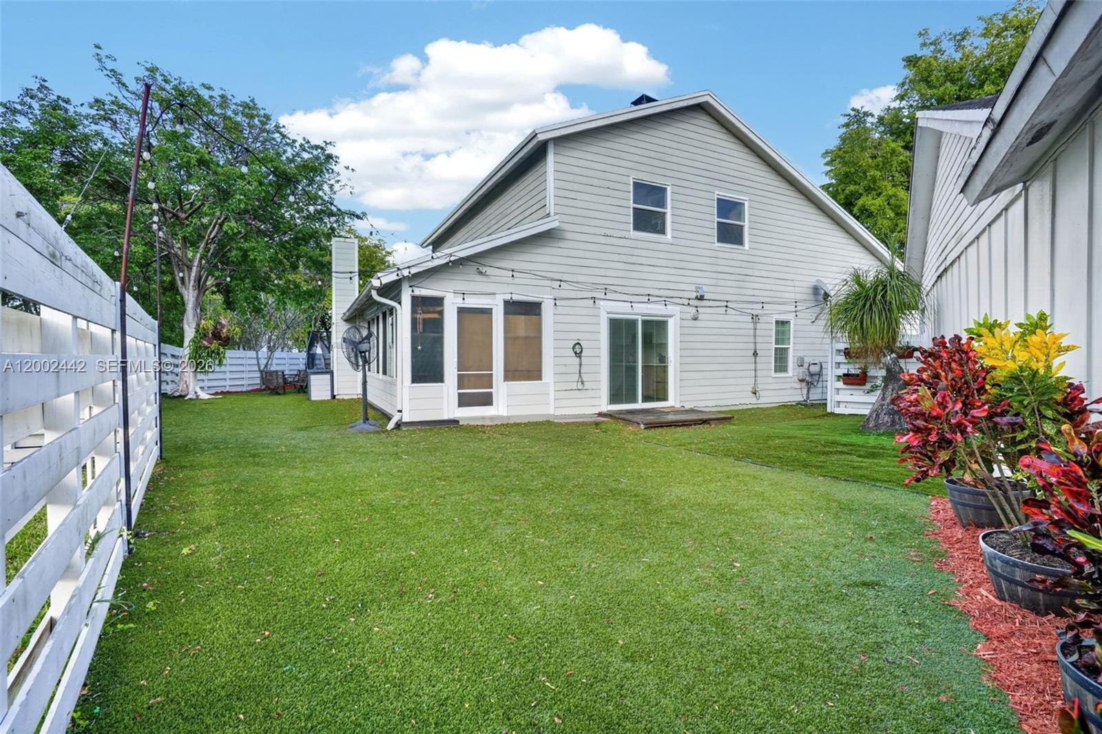 14914 SW 142nd Place — photo 3