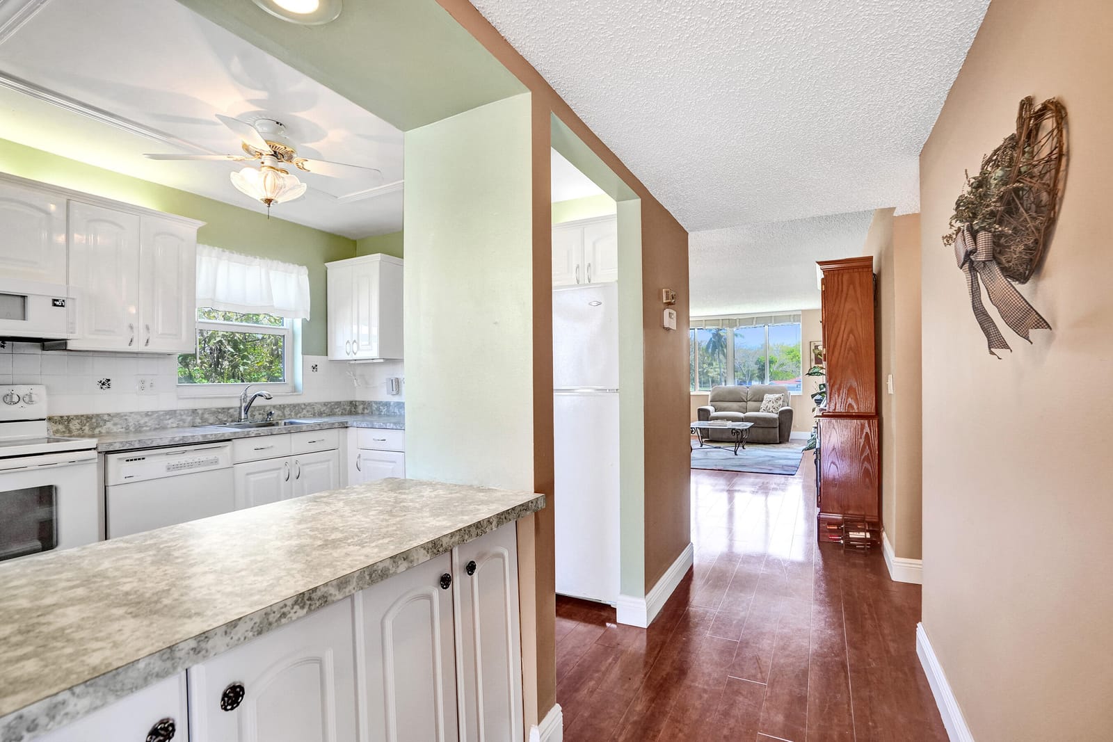 6670 Royal Palm Boulevard 201- K, Margate, FL 33063 photo 3