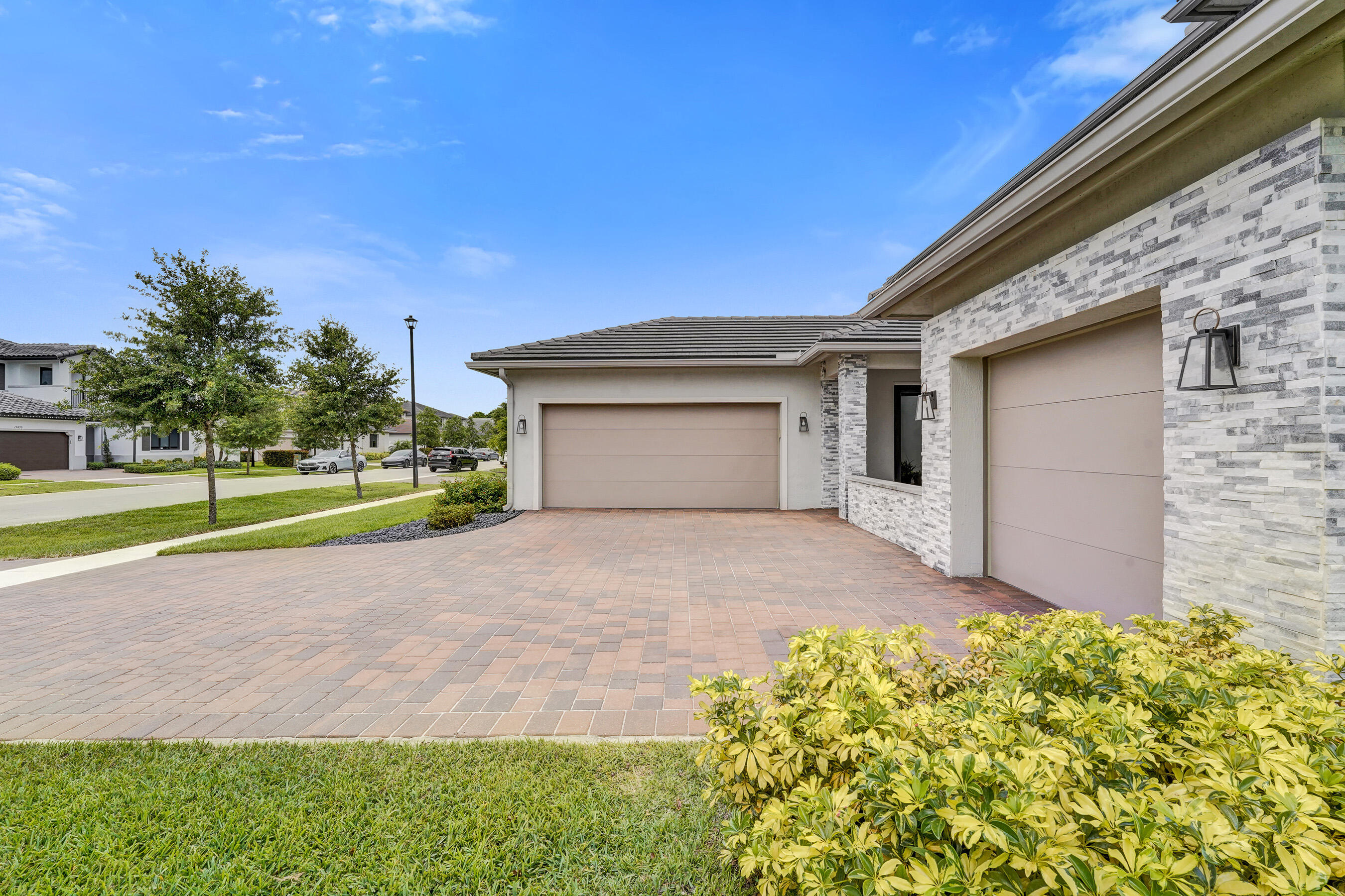 13025 Addilyn Court, Davie, FL 33325 photo 4