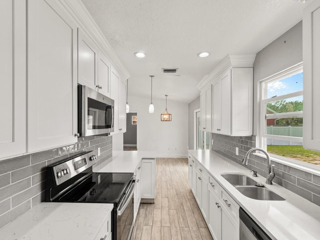 980 SW Connecticut Terrace — photo 12