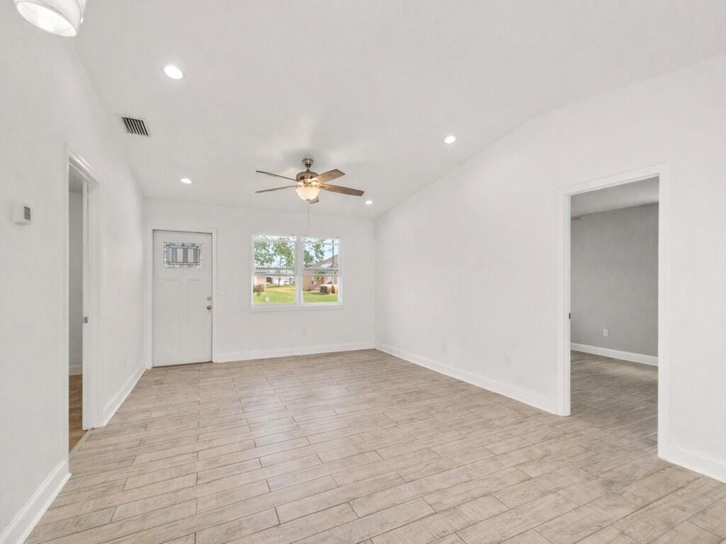 980 SW Connecticut Terrace — photo 4
