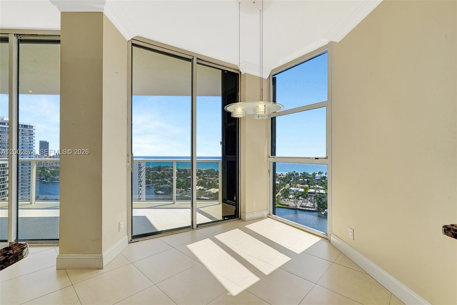 20281 E Country Club Drive 2104, Aventura, FL 33180 photo 6
