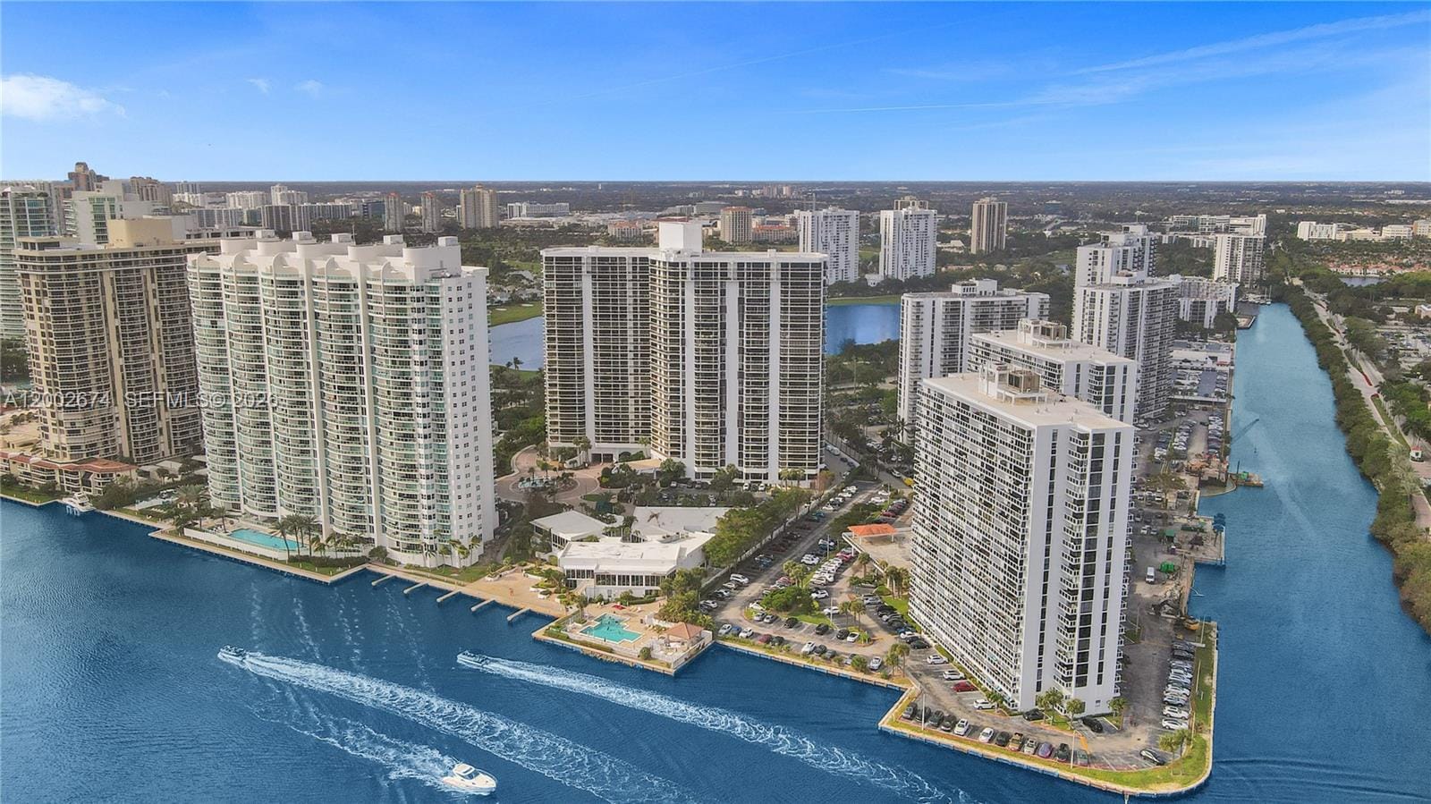 20281 E Country Club Drive 2104, Aventura, FL 33180 photo 7