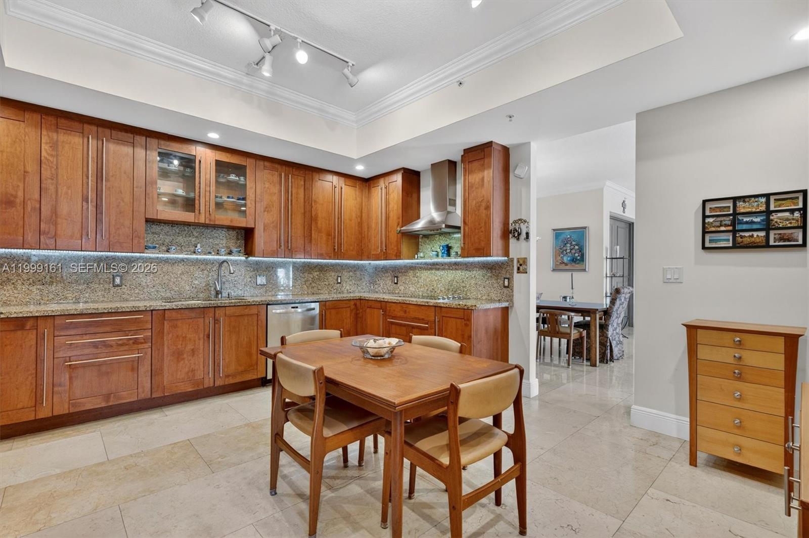 650 Valencia Avenue 302, Coral Gables, FL 33134 photo 30