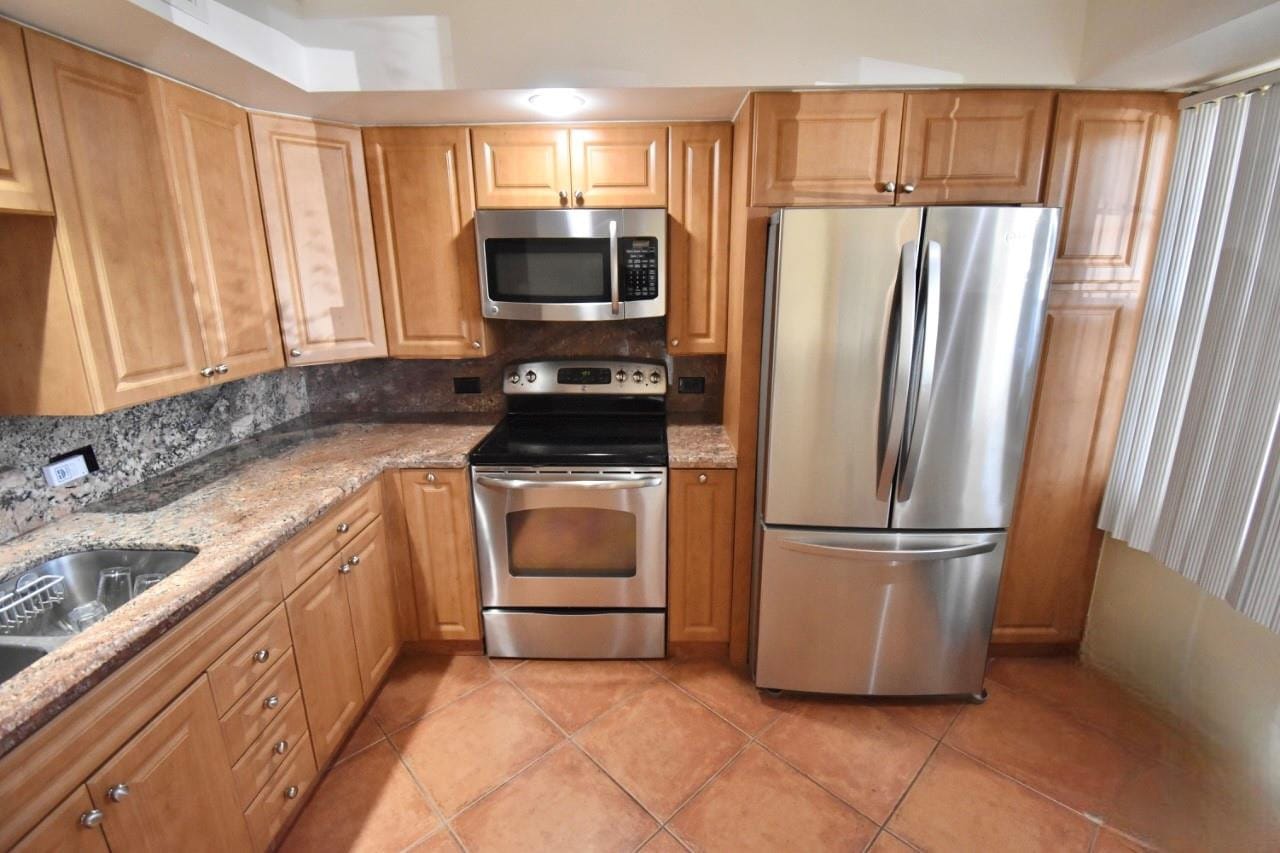 4301 Martinique Circle K1 — photo 5