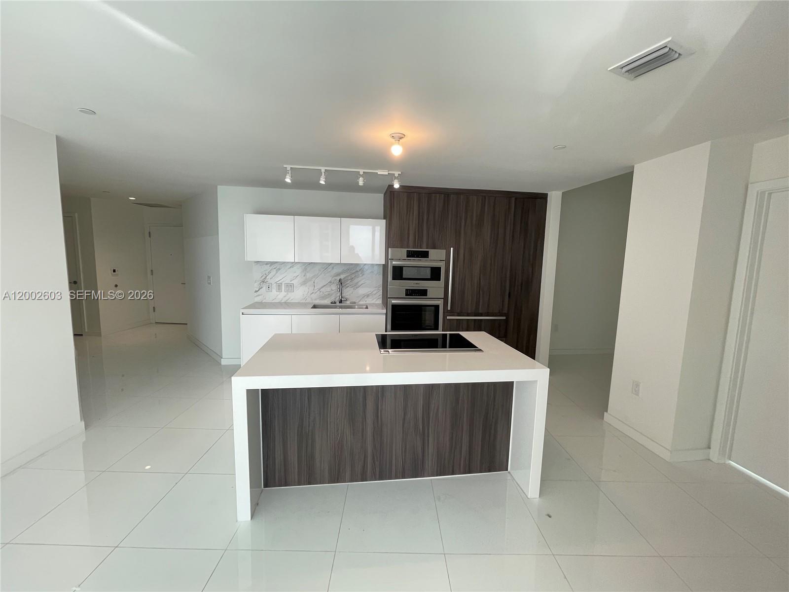 851 NE 1st Avenue 3103, Miami, FL 33132, Miami
