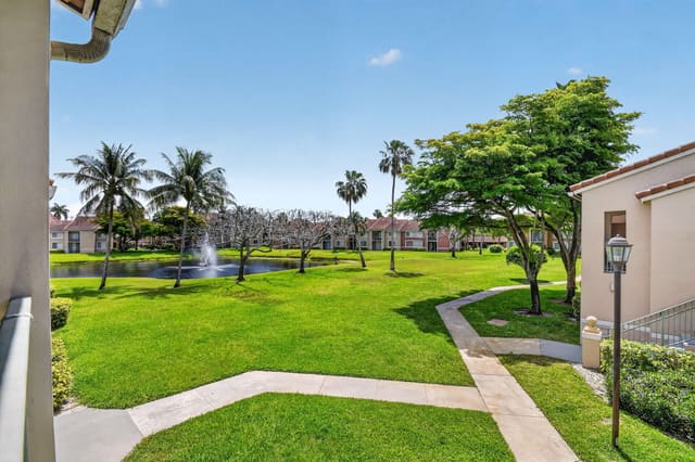 7864 Sonoma Springs Circle 206, sold in St Andrews At Boynton Beach Condo, Lake Worth, FL