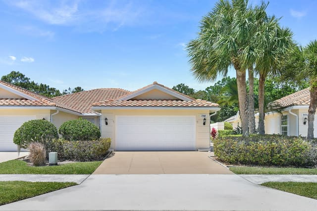 7767 SE Spicewood Circle, Double Tree, Hobe Sound, FL