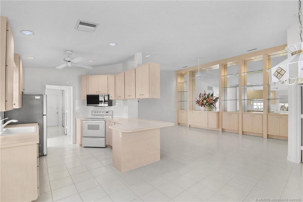 7767 SE Spicewood Circle, Hobe Sound, FL 33455 photo 7