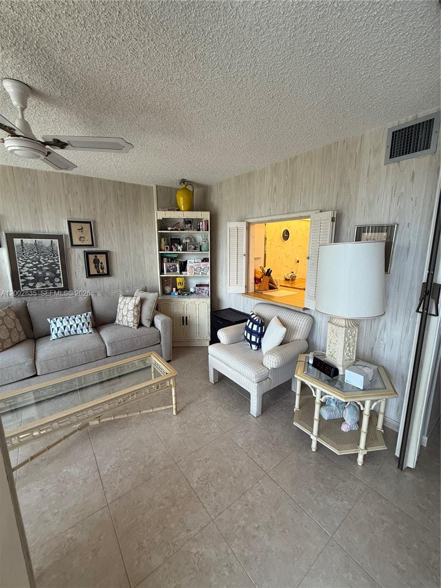 1000 Parkview Drive 407 — photo 4