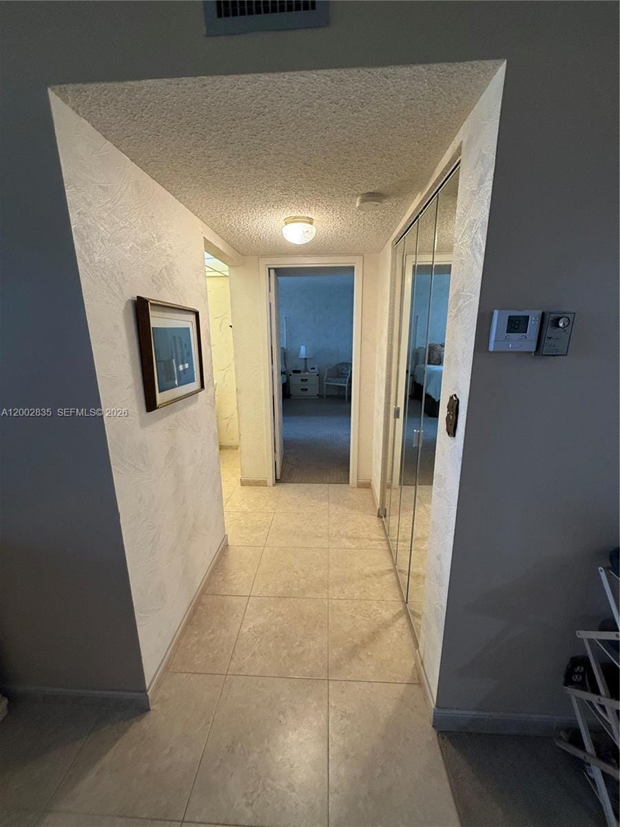 1000 Parkview Drive 407 — photo 8