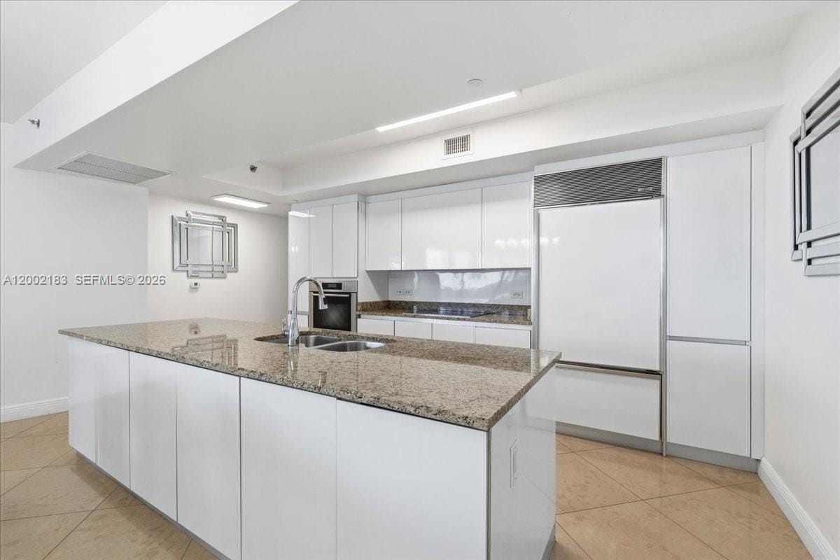 17201 Collins Avenue 1107 — photo 8
