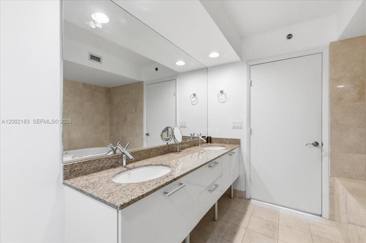 17201 Collins Avenue 1107, Sunny Isles Beach, FL 33160 photo 16