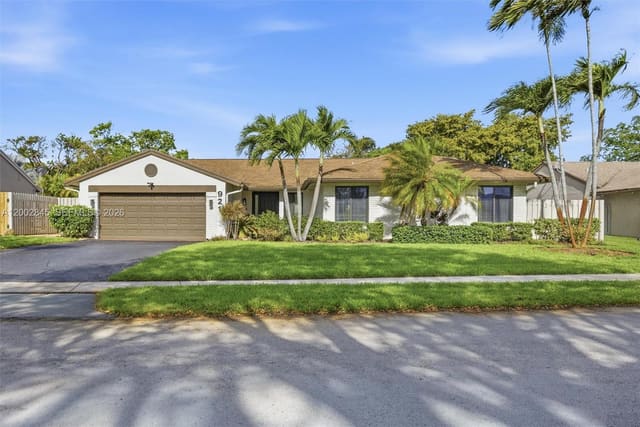 921 Monticello Avenue, sold in Shenandoah Section One, Davie, FL