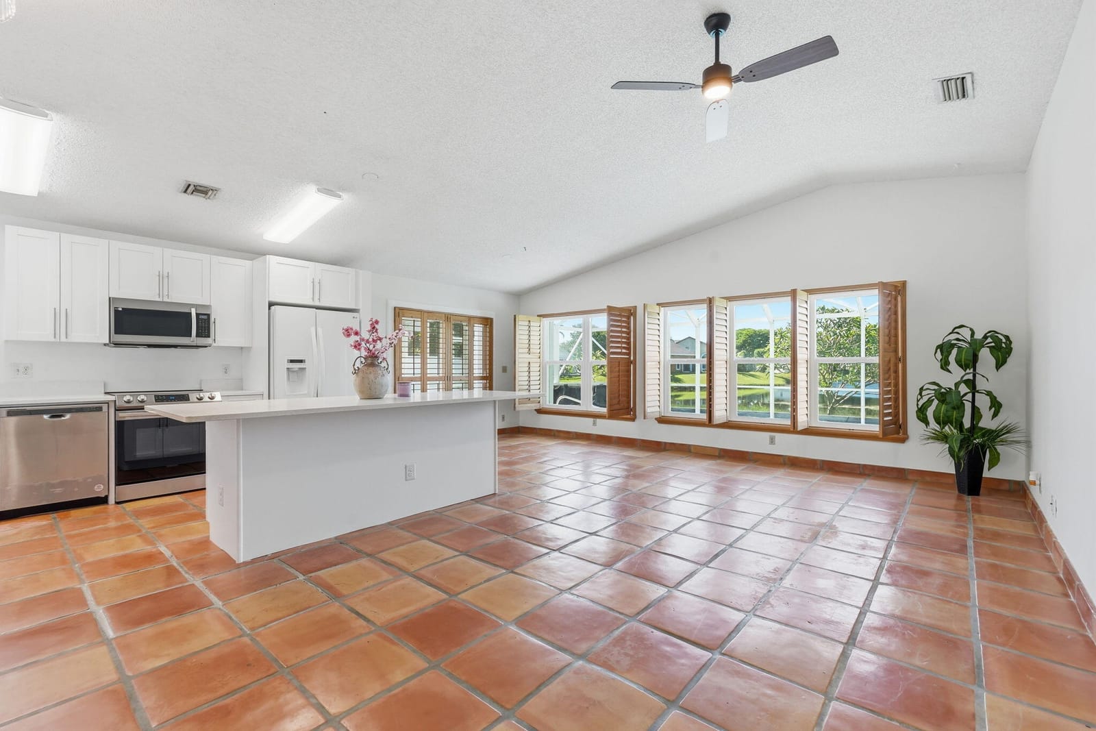 3970 Classic Court, West Palm Beach, FL 33417 photo 12