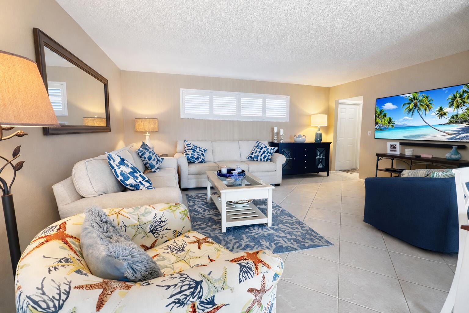 9 Colonial Club Drive 202, Boynton Beach, FL 33435 photo 2