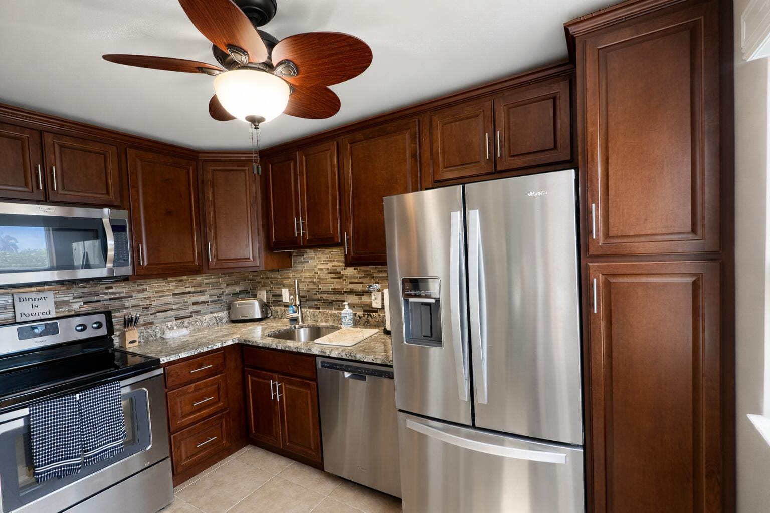 9 Colonial Club Drive 202, Boynton Beach, FL 33435 photo 6
