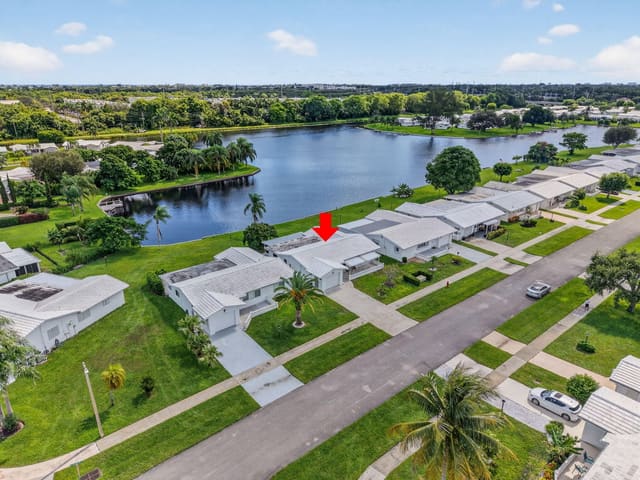 1704 SW 16th Street, sold in Boynton Leisureville, Boynton Beach, FL