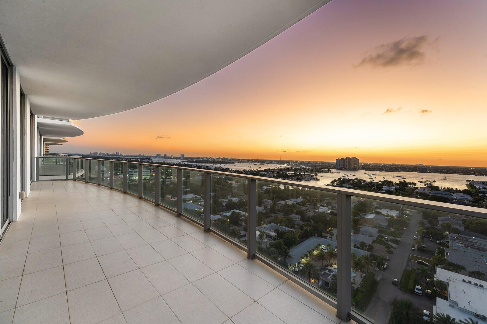 3100 N Ocean Drive 1702p — photo 12