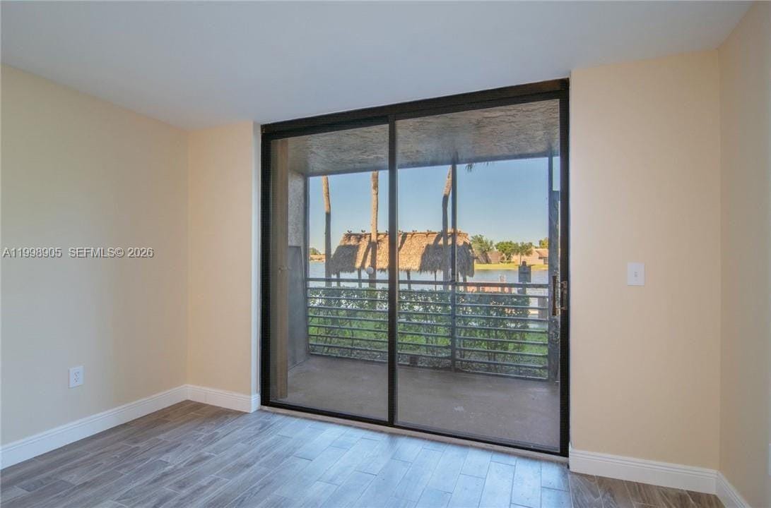 1100 Colony Point Circle 105, Pembroke Pines, FL 33026 photo 12
