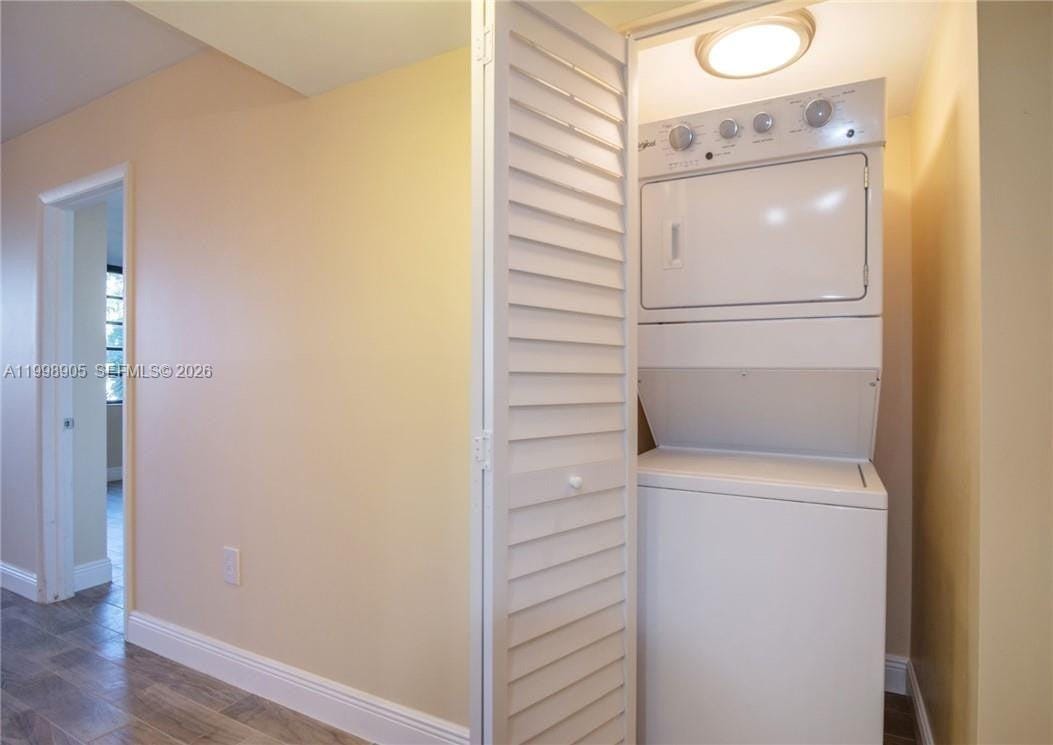 1100 Colony Point Circle 105, Pembroke Pines, FL 33026 photo 15