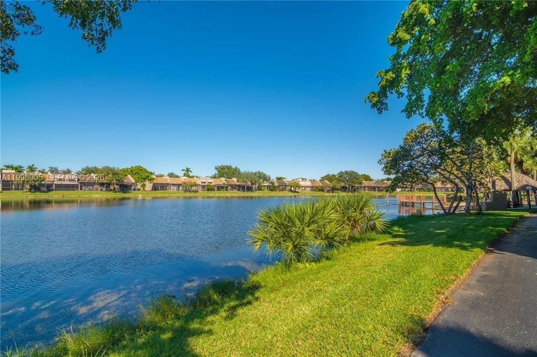 1100 Colony Point Circle 105, Pembroke Pines, FL 33026 photo 26