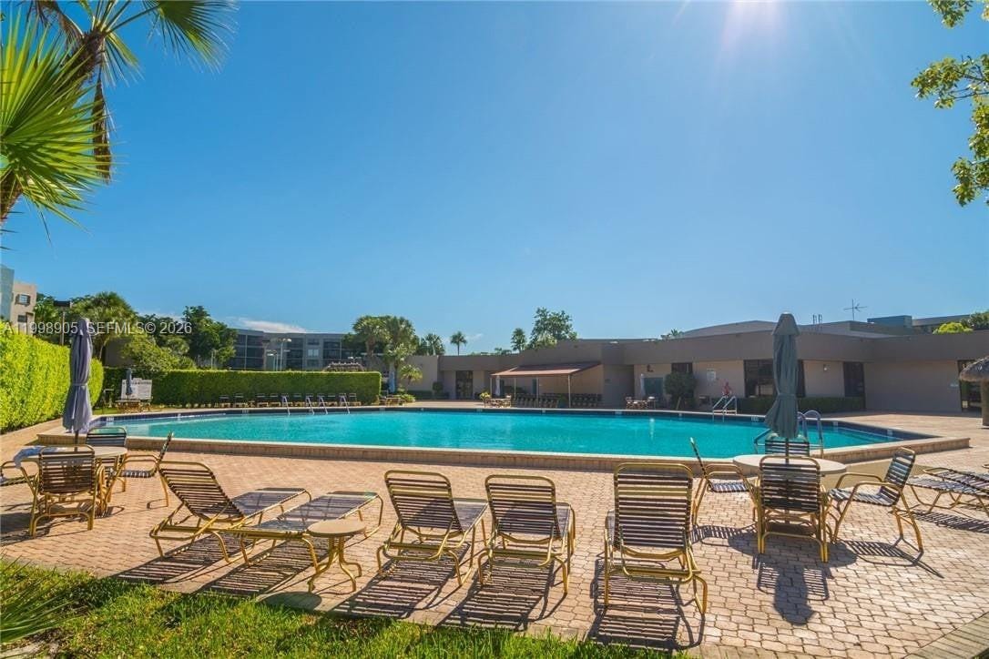 1100 Colony Point Circle 105, Pembroke Pines, FL 33026 photo 29