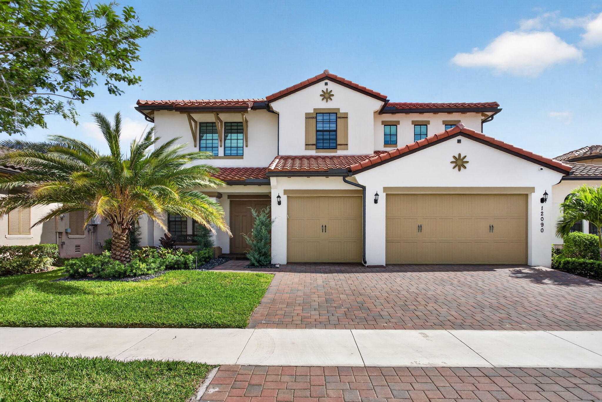 12090 Lake Trail Lane — photo 3