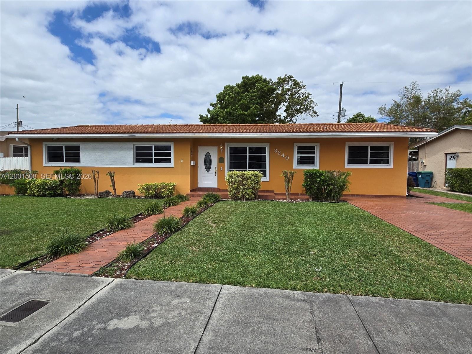 3240 SW 96th Avenue, Miami, FL 33165