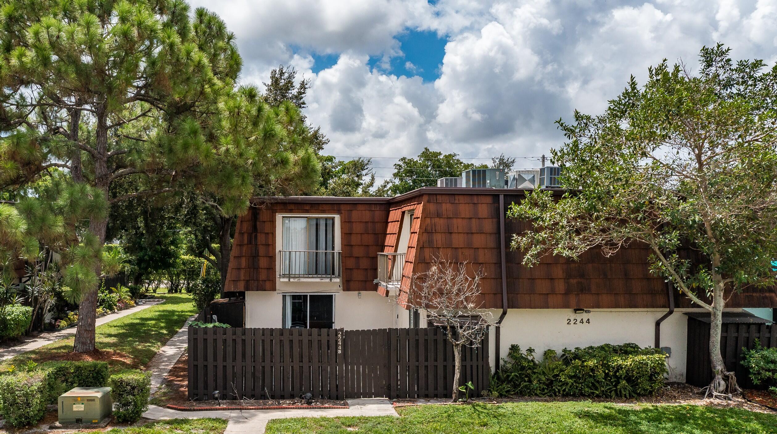 2244 White Pine Circle B, Greenacres, FL 33415, Greenacres