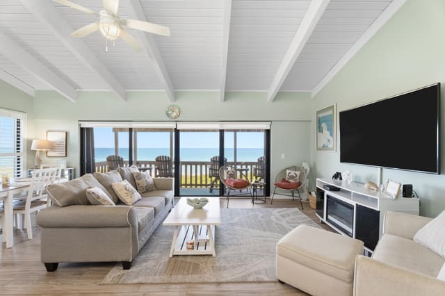 2355 NE Ocean Boulevard 1-5b, sold in Beachwood Villas, Stuart, FL
