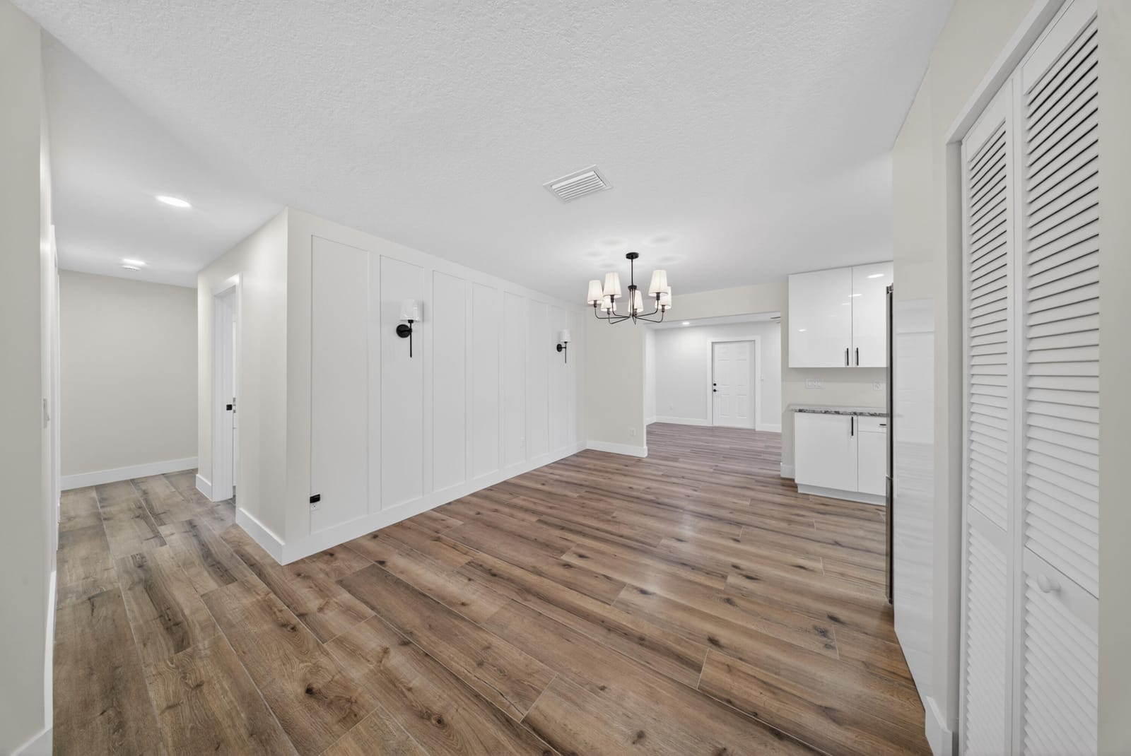 1451 SE Grapeland Avenue — photo 7