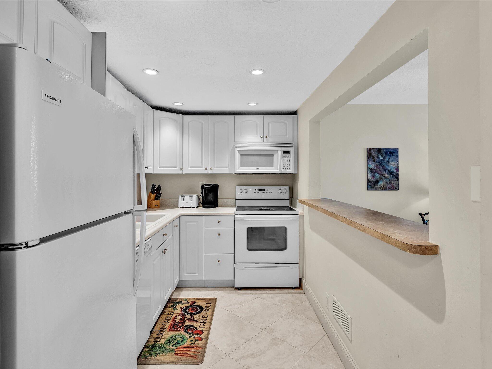 1421 S Ocean Boulevard 219, Pompano Beach, FL 33062, Pompano Beach