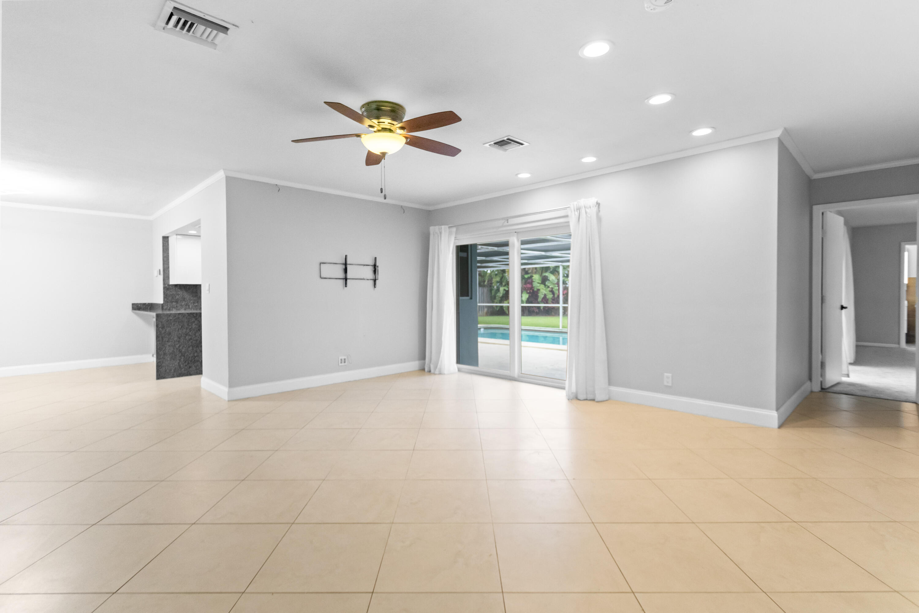 5281 SW 4th Court — photo 11
