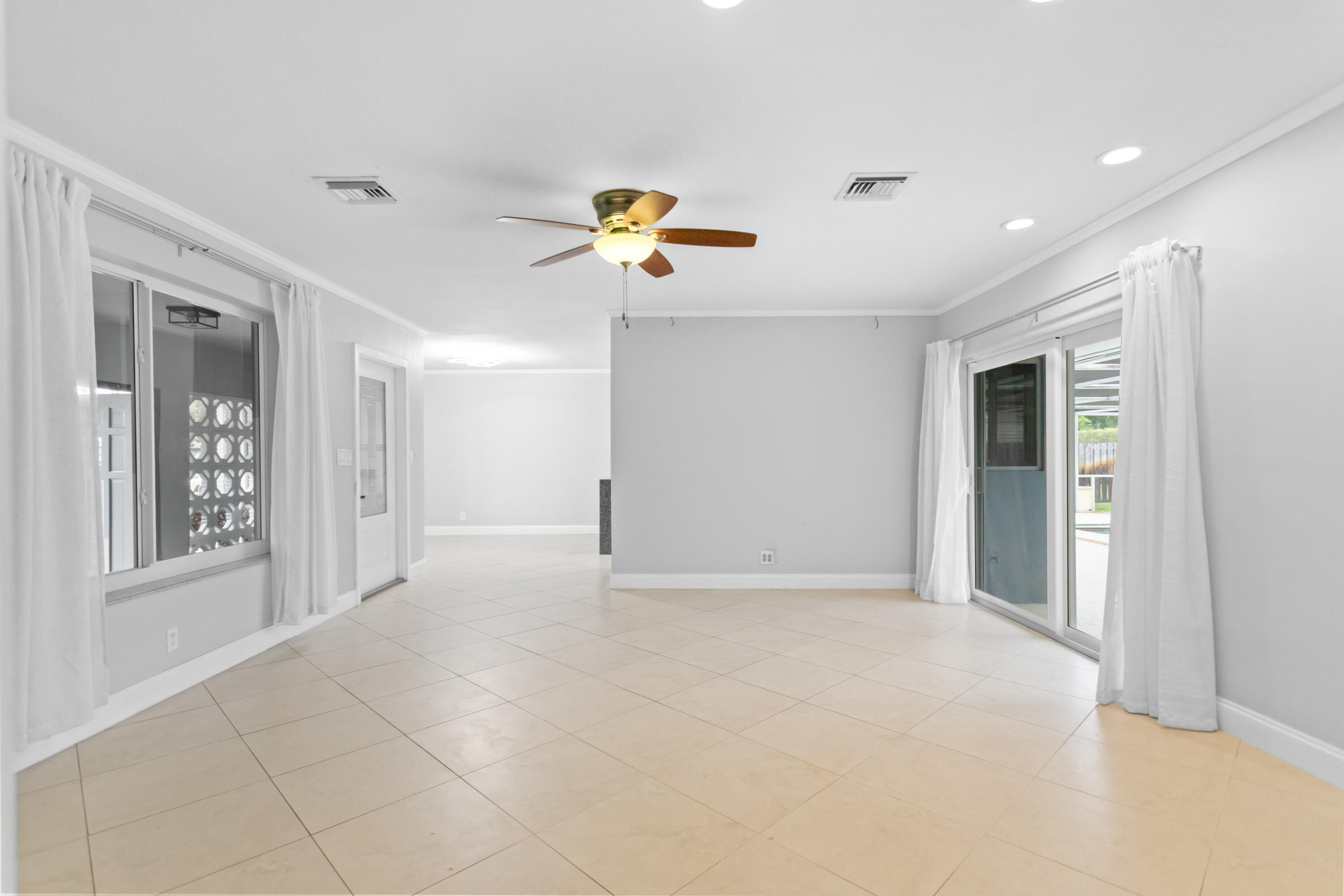 5281 SW 4th Court — photo 12