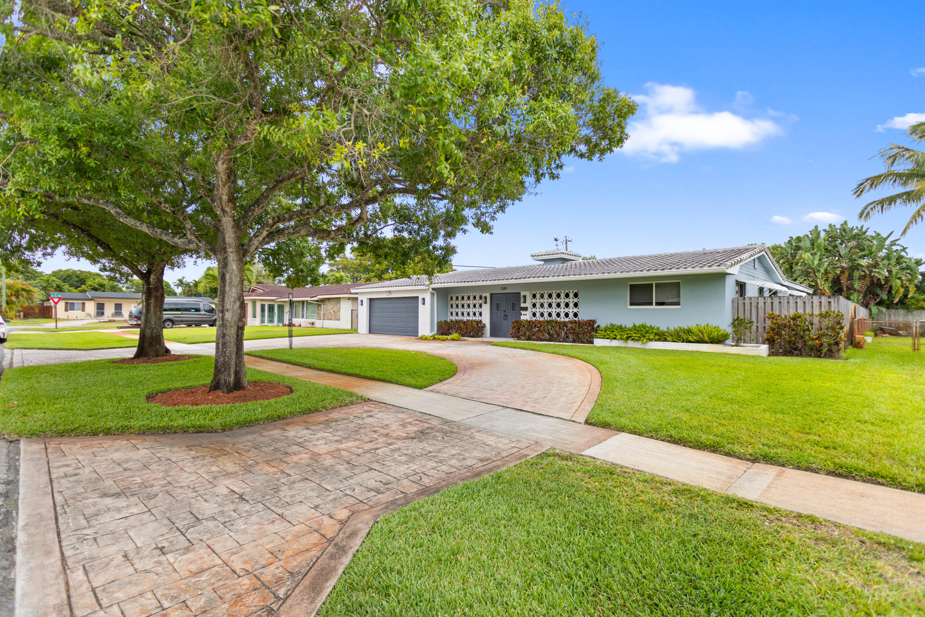 5281 SW 4th Court — photo 4