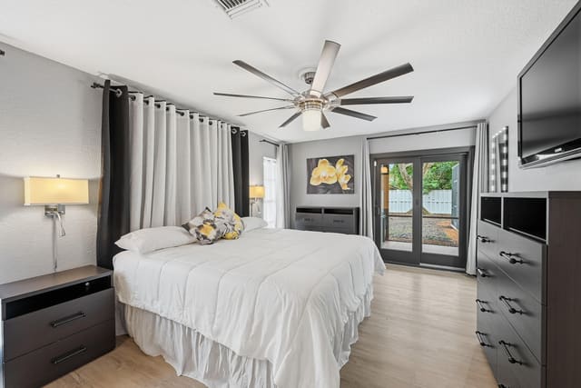 8857 NW 3rd Place, Coral Springs, FL 33071