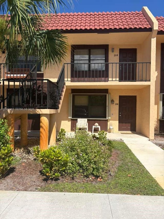 5937 Forest Hill Boulevard 204, West Palm Beach, FL 33415