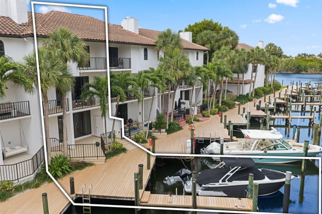 4401 N Ocean Boulevard Th12, sold in Sea Ranch Club Of Boca I Condo, Boca Raton, FL
