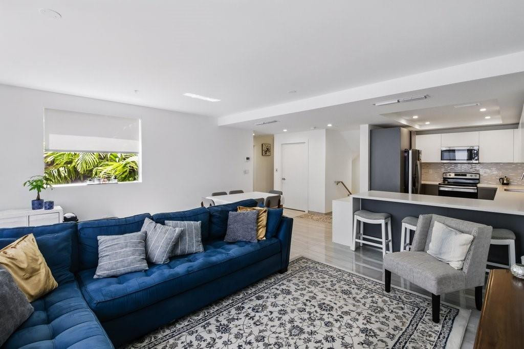 700 NE 14th Avenue 208 — photo 7