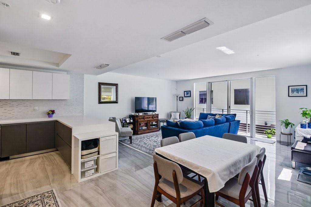 700 NE 14th Avenue 208 — photo 9
