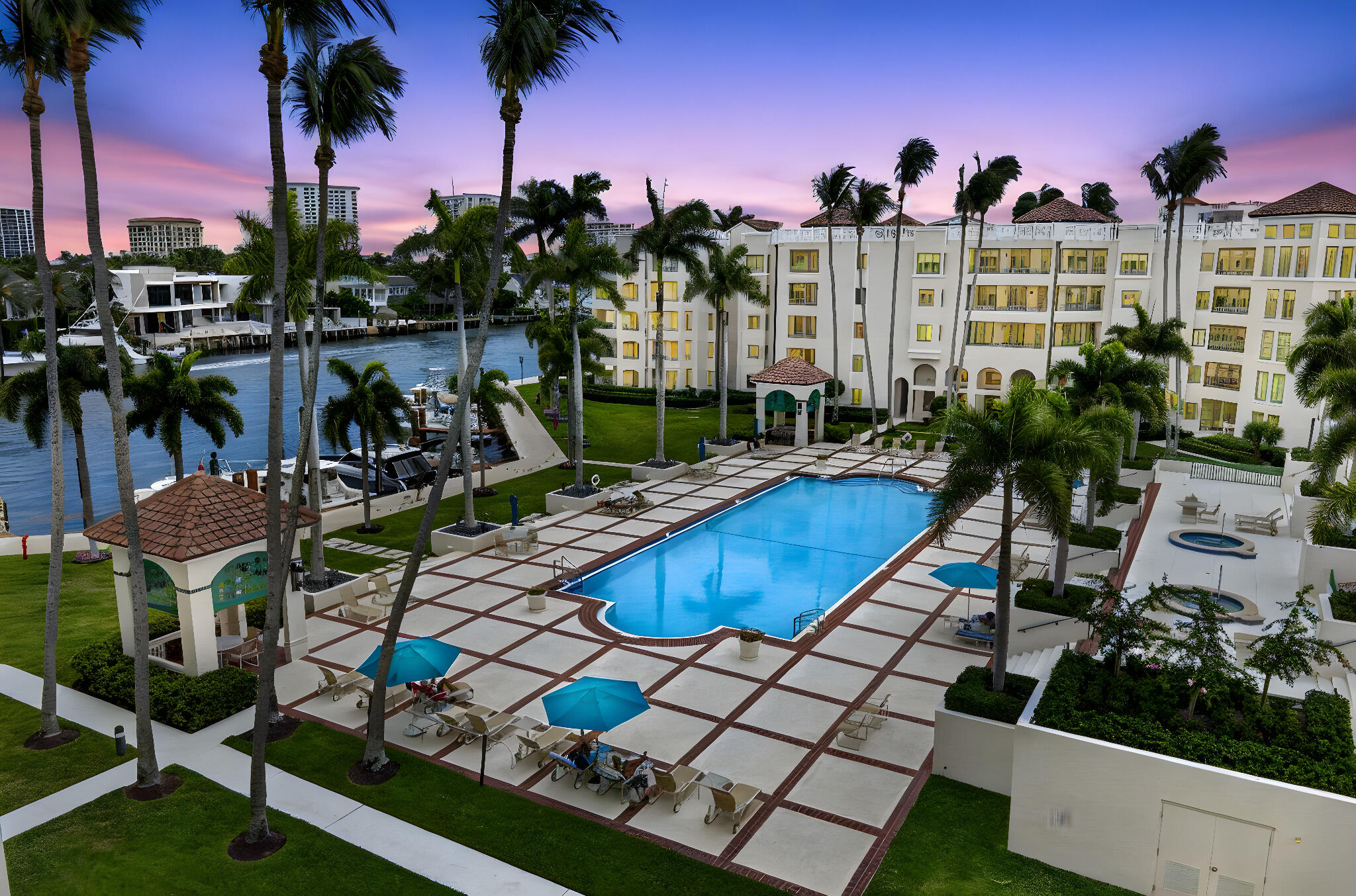 100 SE 5th Avenue Ph 7 — photo 3