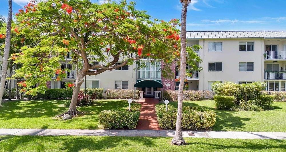 240 Galen Drive 112, Key Biscayne, FL 33149, Key Biscayne