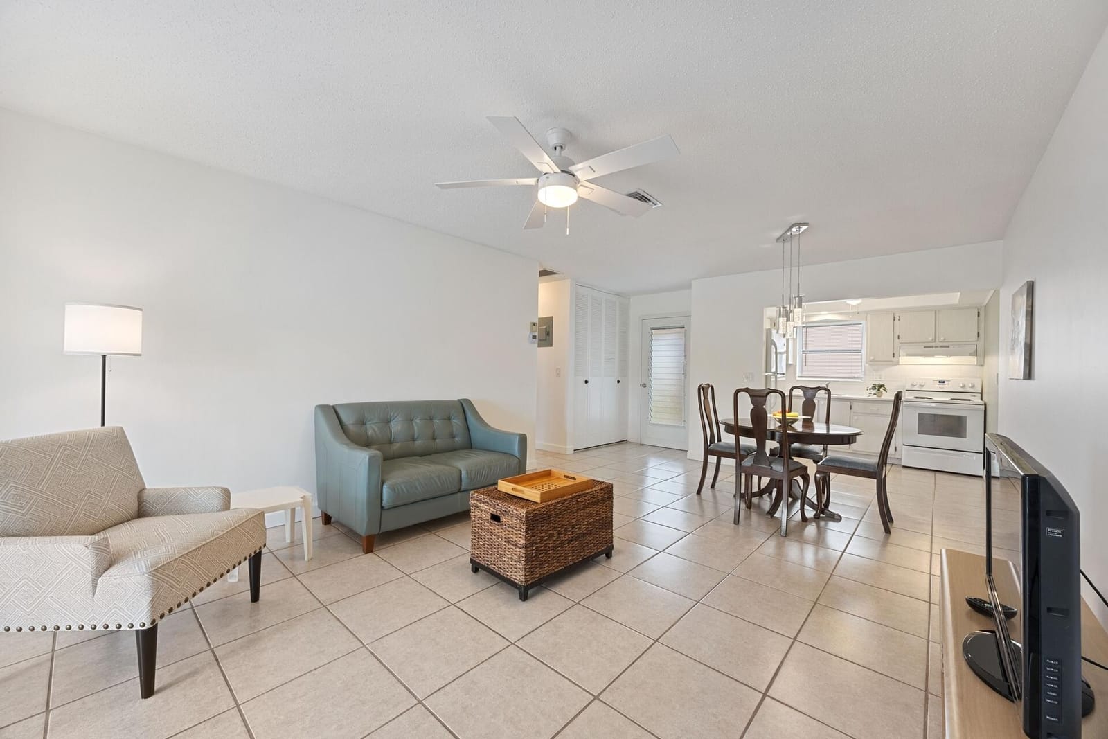 2691 Dudley Dr Drive E D, West Palm Beach, FL 33415 photo 15