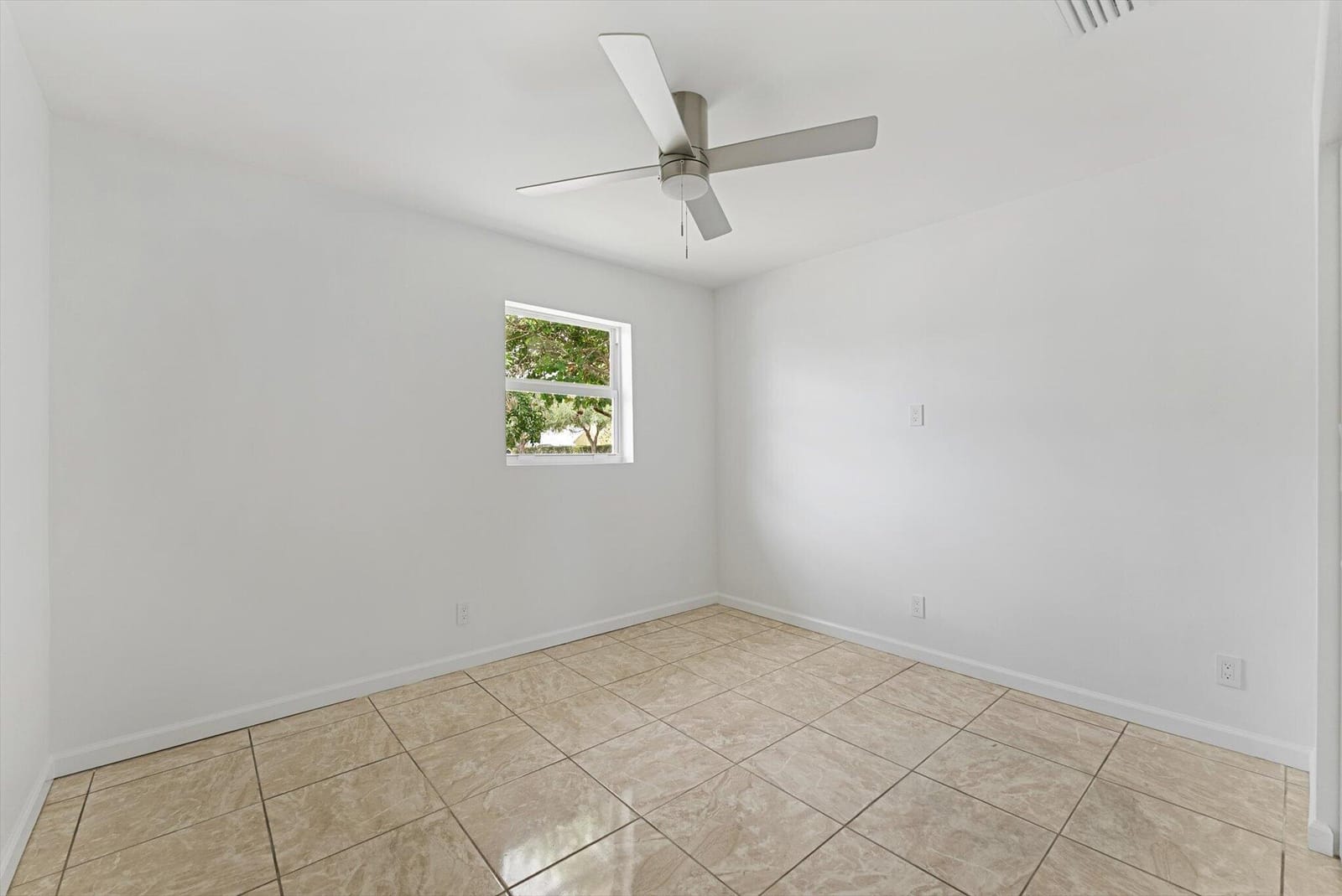 821 Northview Drive, Jupiter, FL 33458 photo 11