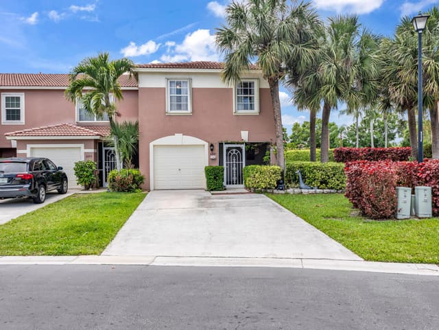 6887 Willow Creek Run, sold in Rivermill, Lake Worth, FL