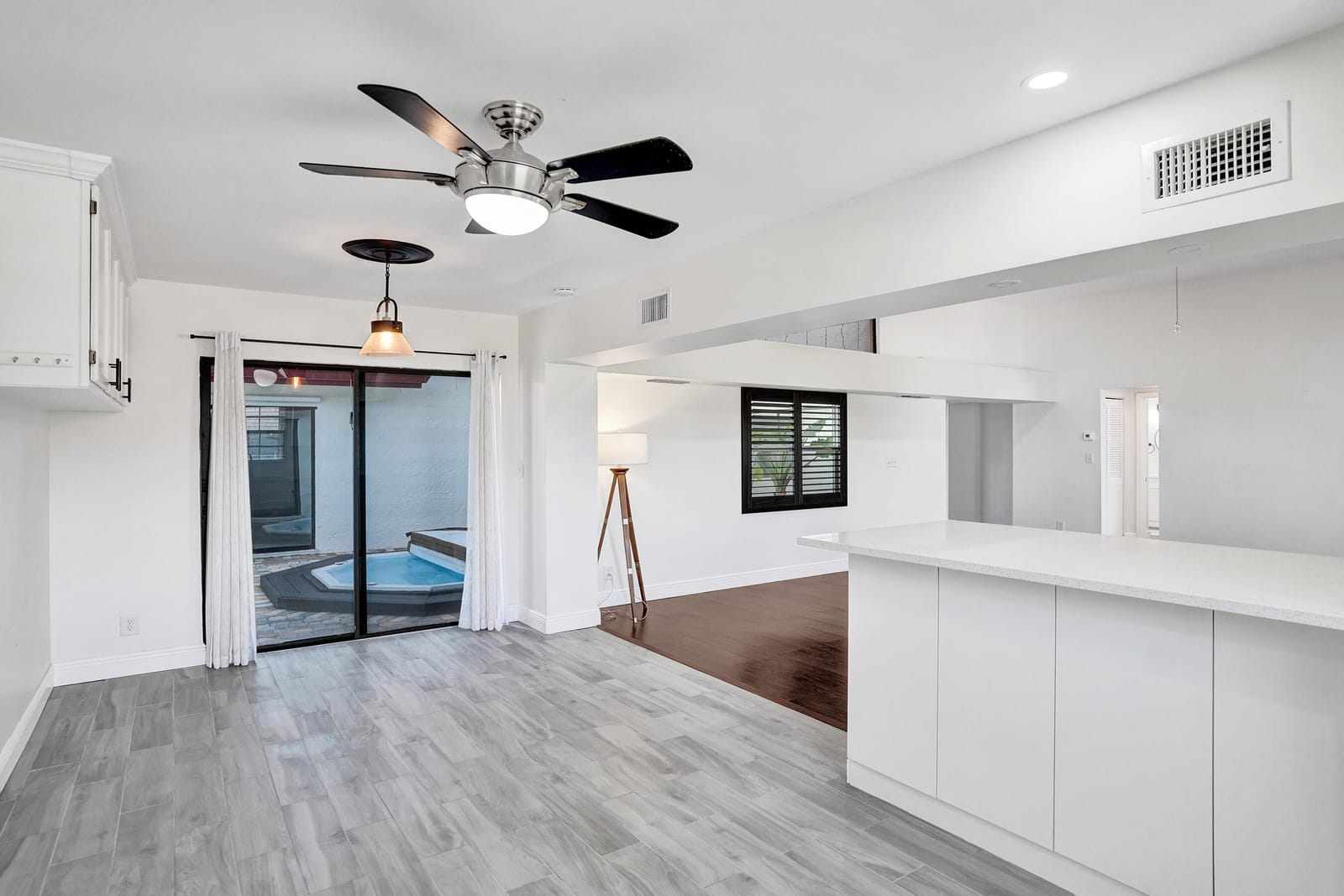 1821 NW 43rd Street, Oakland Park, FL 33309 photo 9