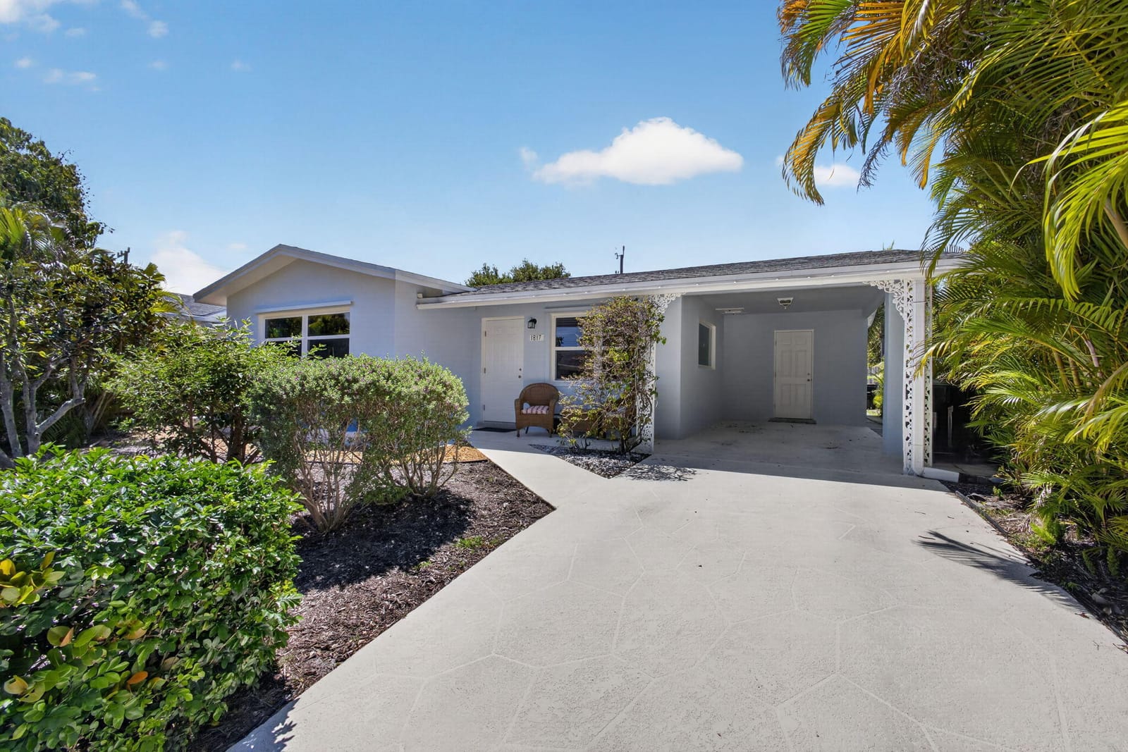 1817 N Ocean Breeze, Lake Worth Beach, FL 33460 photo 2